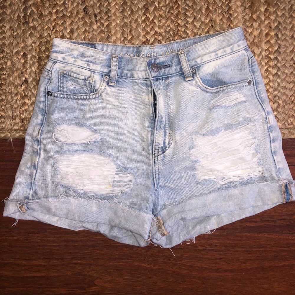High waisted light wash denim shorts